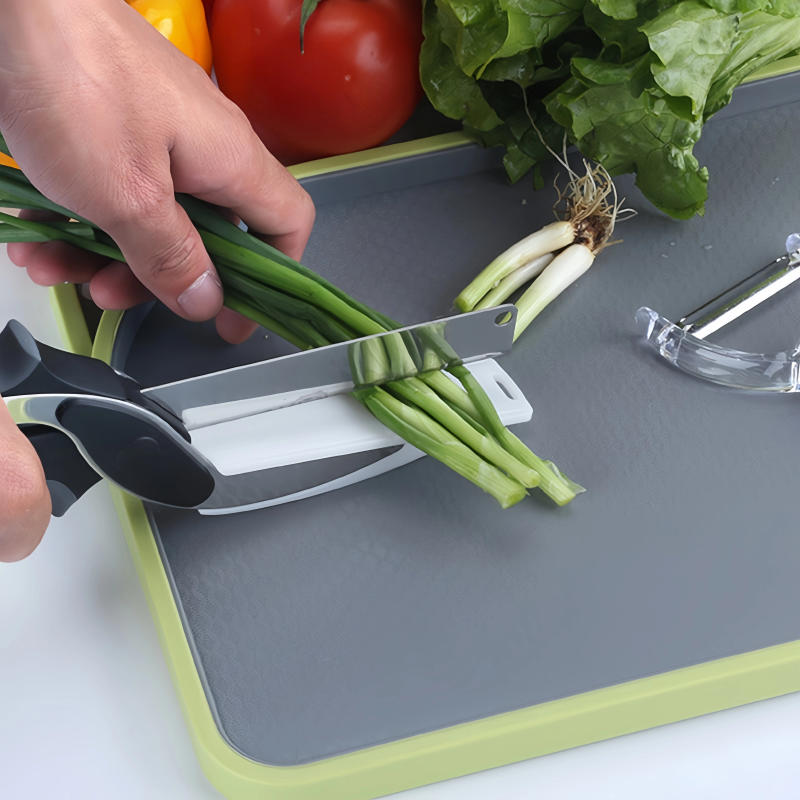Description Picture 6 of itemSeparable Kitchen knife Cutting Board Scissors with Wavy Waffle Knife Vegetable Chop Scissors Easy Cutter Multifunction Cutter