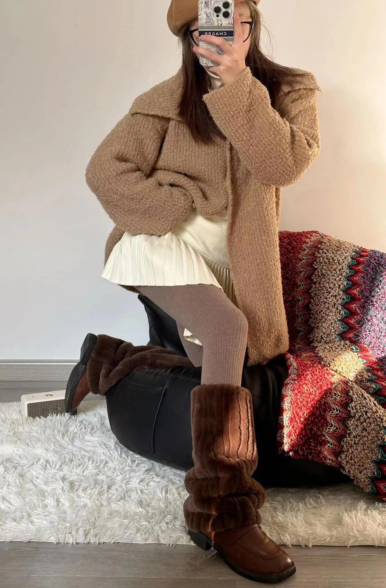 Description Picture 5 of itemSolid Leg Warmers Mink Fur Boots Subculture Thickened Plush Leg Warmer Japanese Harajuku Fashion Boots Cover Lolita Party Socks