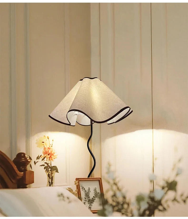 Description Picture 4 of itemNordic Ins Fashion Fabric Art Flower Floor Lamp LED 27 Modern Table Light Floor LightsLiving Room Sofas Study Bedroom Bedside