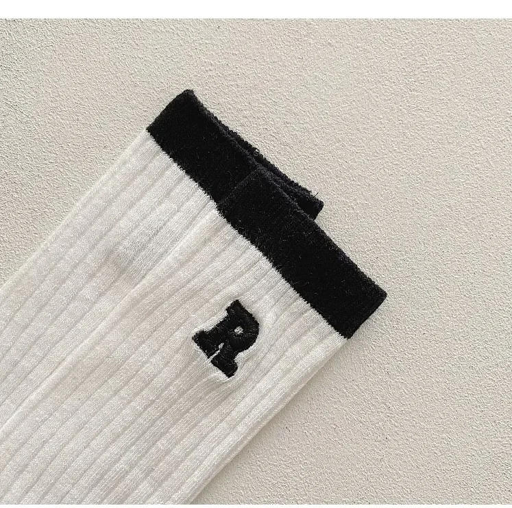 Description Picture 5 of itemAutumn Winter Children School White Black Stripes Sport Socks Korean Knee High Long Stockings for Kids Boys Girls Baby Clothes