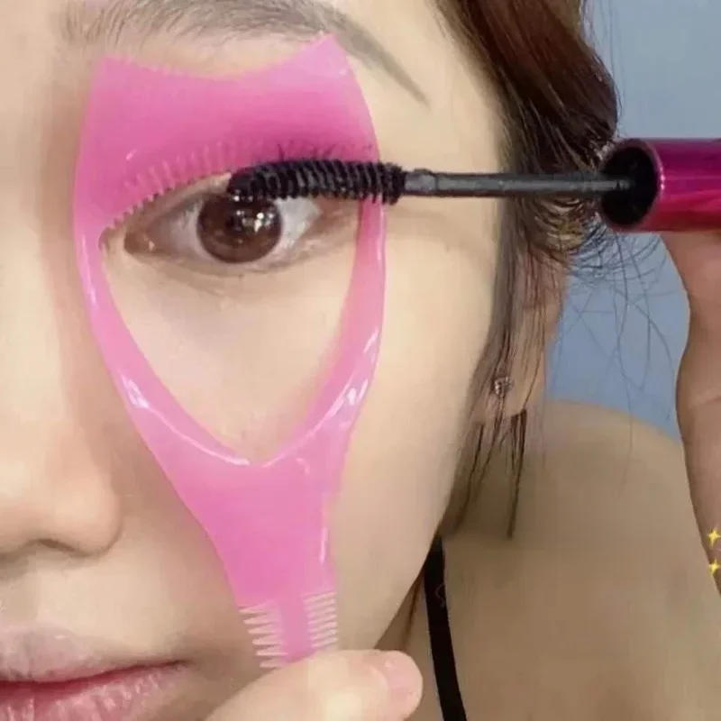 Description Picture 2 of item3 In 1 Makeup Mascara Shield Guard Eye Lash Mascara Applicator Comb Eyelash Curling Makeup Brush Curler Eye Makeup Stencils Pink