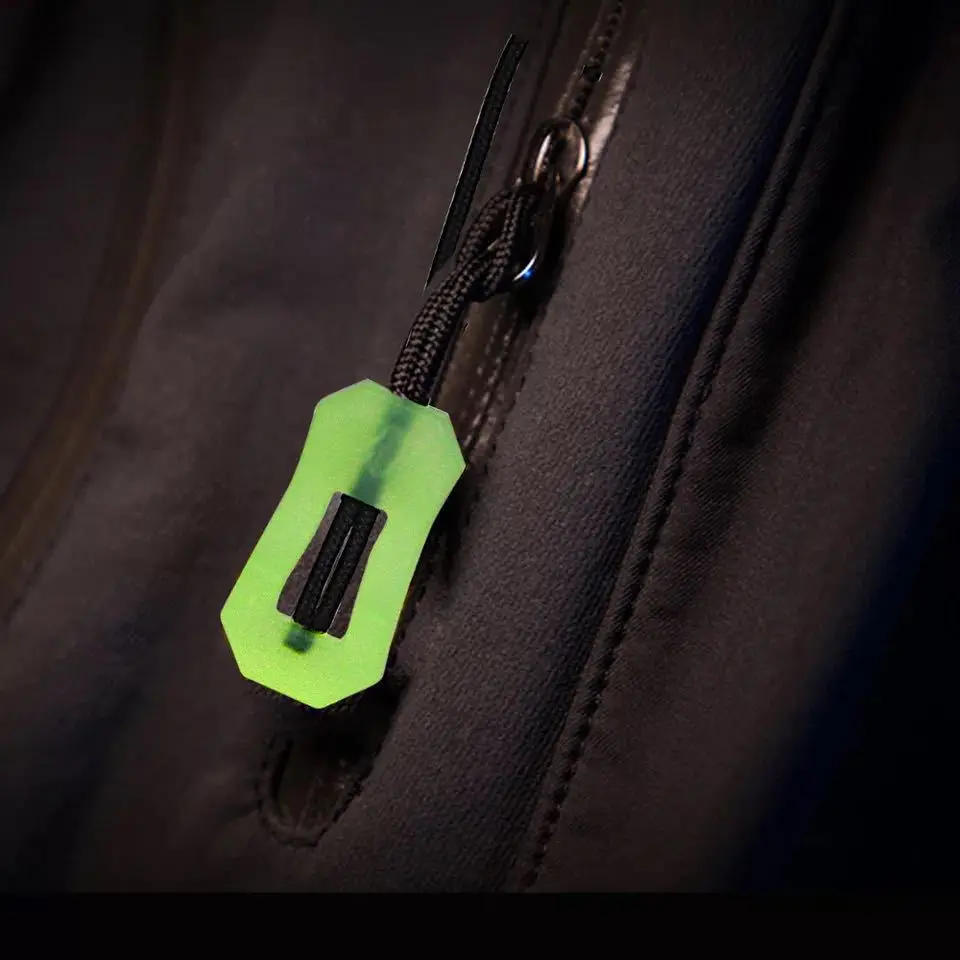 Description Picture 5 of item12/1Pcs Luminous Zipper Pull Glow In The Dark Anti-lost Zipper Pull Slider Head DIY Backpack Clothes Household Sewing Supplies