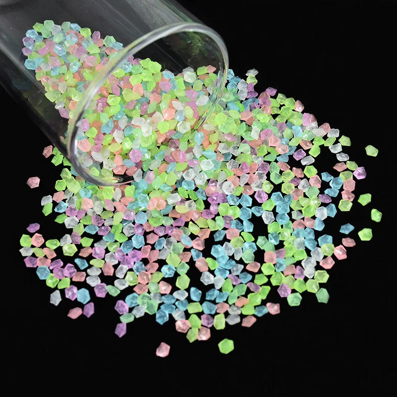 Description Picture 3 of item1000Pcs Mini Luminous Stones Pebbles Glow In The Dark Outdoor Pool Walkways Path Patio Lawn Garden Glow Stones Decorations