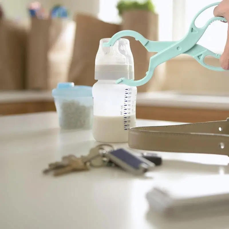 Description Picture 2 of itemDetachable Feeding-Bottle Clip Silicone Pacifier Tong Anti-slip Clamp High Temperature Resistance Baby