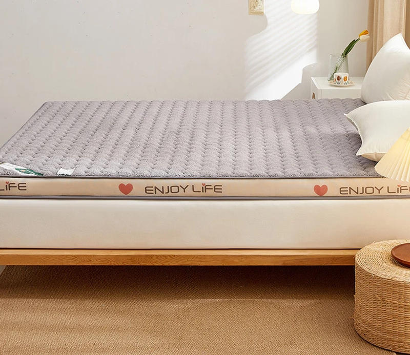 Description Picture 2 of itemLamb Fleece Memory Cotton Double Household Mattress Anti-pressure Non-deformation Thick Sleeping Pad Warm Bed Mattress in Winter