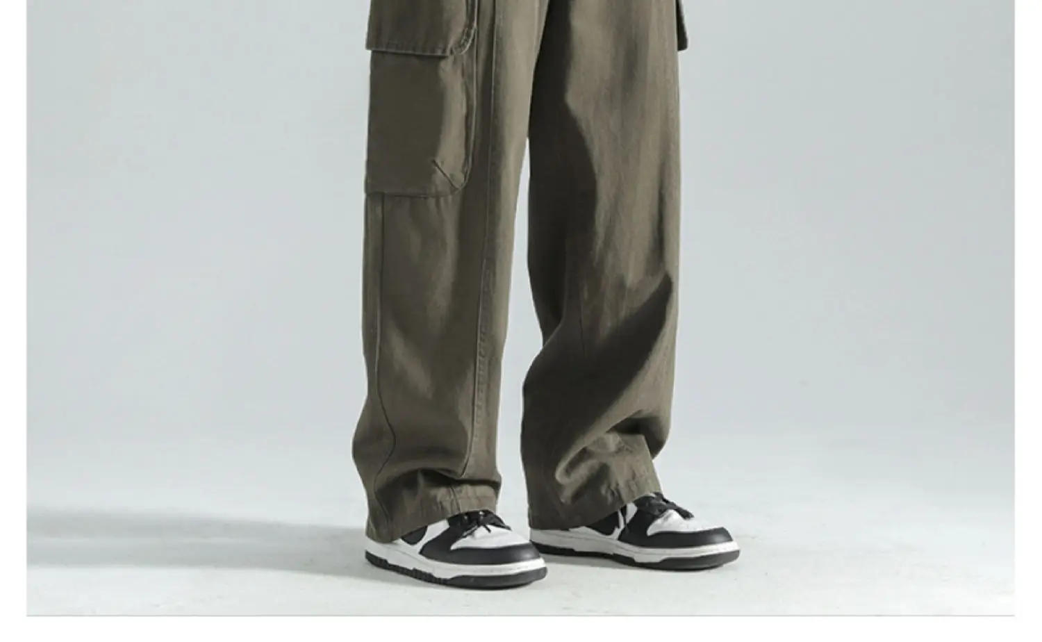 Description Picture 4 of itemOversized Casual Trousers Men's Sweatpants Korean Straight-leg Loose Trousers Plus Size Men Clothing Fashion Streetwear Z94