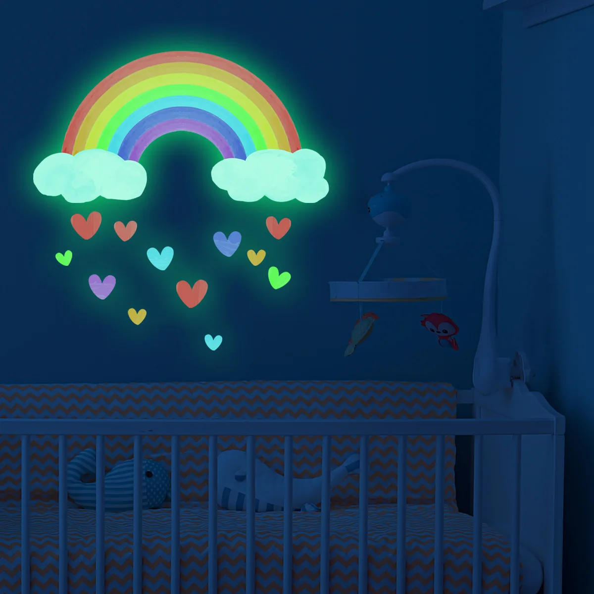 Description Picture 5 of itemCartoon Rainbow Luminous Wall Stickers Glow In The Dark Cloud Heart Wall Decal For Baby Kids Room Nursery Home Decorations DIY