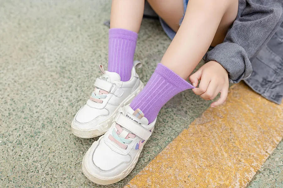 Description Picture 3 of itemSpring autumn new style children's socks combed cotton colored candy medium tube cotton socks for boys girls cute student socks