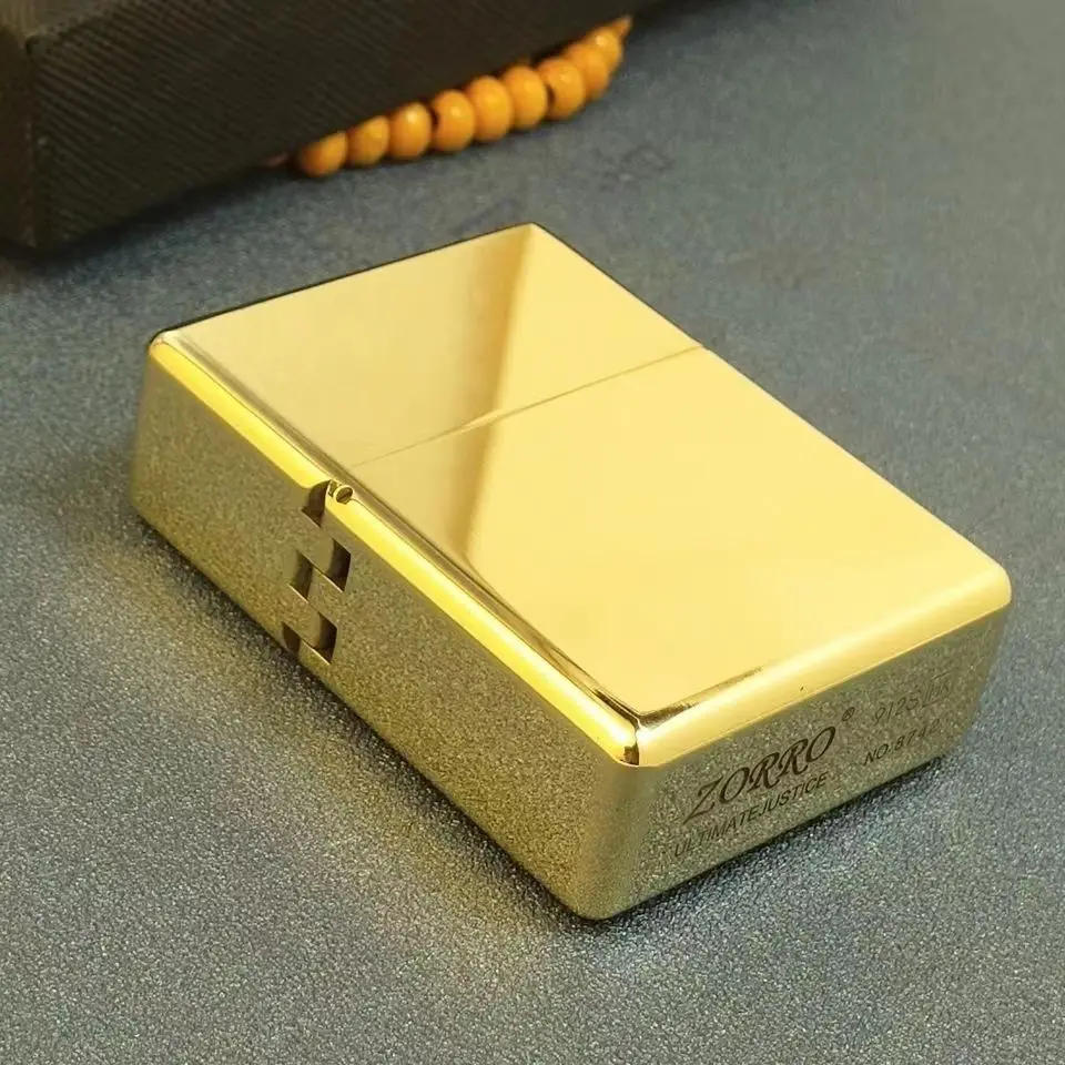 Description Picture 4 of itemNew ZORRO 912S Retro High End Heavy Armor Brass Titanium Windproof Kerosene Lighter 3/5 Hinge Metal Gasoline Lighter Men's Gift