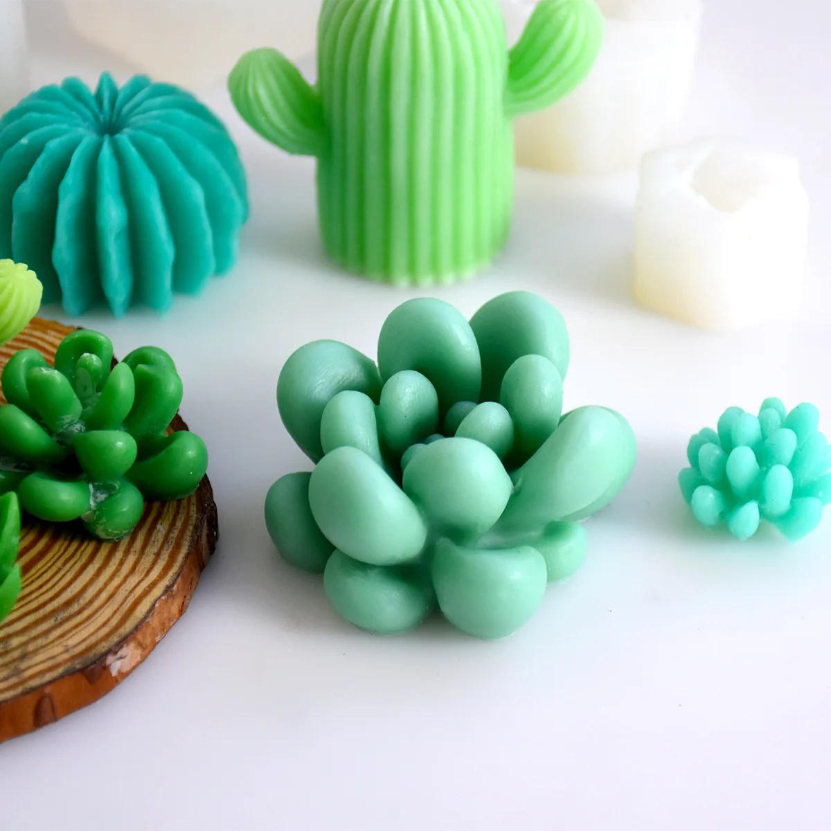 Description Picture 5 of itemDIY Succulent Cactus Scented Candle Molds Cute Simulation Plant Silicone Mold Flower Plaster Soap Aromatherapy Candle Making