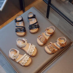 Girls' flower sandals 2025 summer new style girls' fashionable princess shoes, stylish soft sole anti slip baby shoes