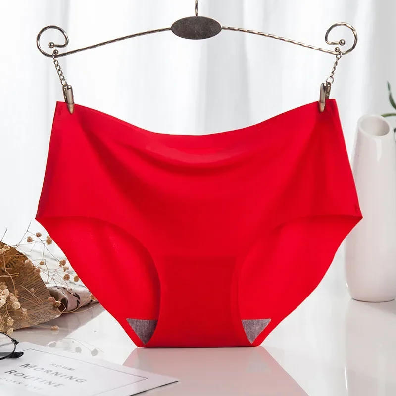 Description Picture 2 of itemWomen's Sexy  Panties Ladies Underwear Female  Seamless Ice Silk  Solid Briefs  Mid-Waist  Comfortable  Breathable G String