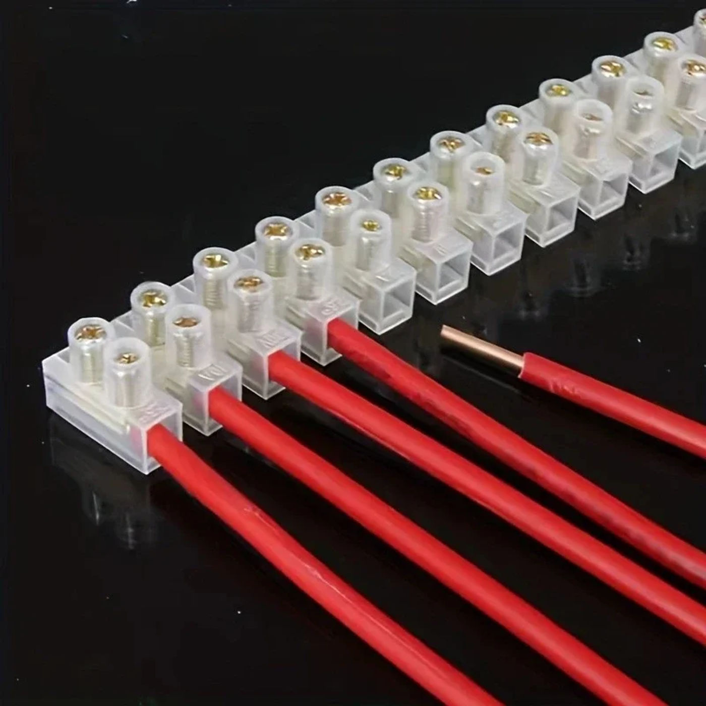 Description Picture 3 of item12 Way Barrier Screw Terminal Block Wire Connector Strip 10Amp