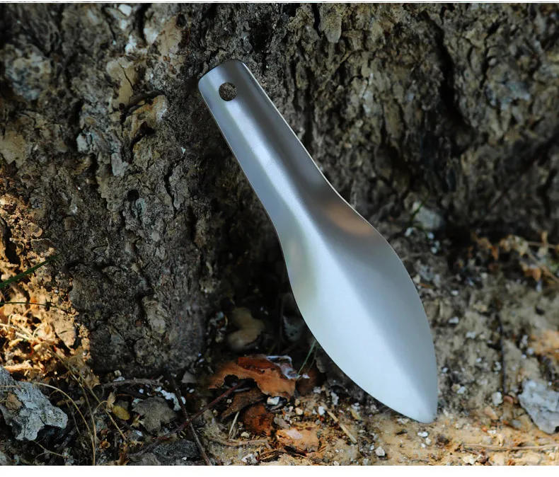 Description Picture 3 of itemTitanium Garden Hand Shovel Outdoor Camping Hiking Backpacking Trowel Outdoor Ultralight Survival Emergency Tools Poop Shovel