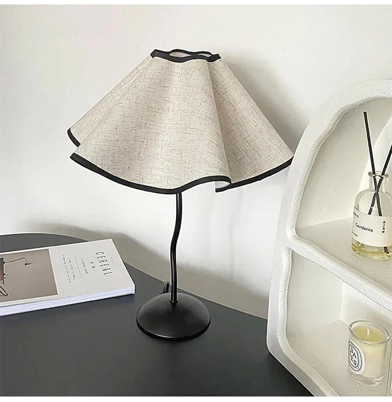 Description Picture 3 of itemNordic Ins Fashion Fabric Art Flower Floor Lamp LED 27 Modern Table Light Floor LightsLiving Room Sofas Study Bedroom Bedside