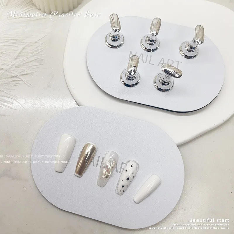 Description Picture 6 of itemNail Practice base Extremely simple strong magnetic metal nail holder Wear nail pieces fixed suction nails art tool Practice