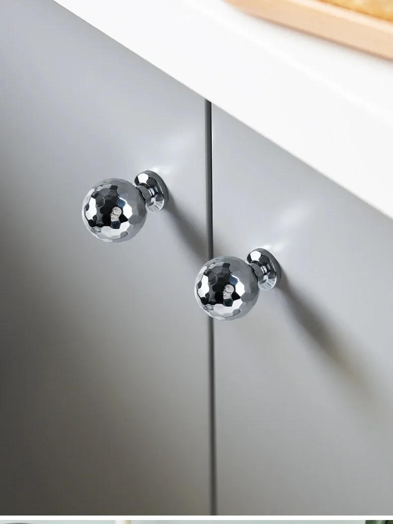 Description Picture 6 of itemFrench Light Luxury Handmade Hammer Pattern Cabinet Door Handle Creative High-end Brass Shiny Silver Cabinet Drawer Handle