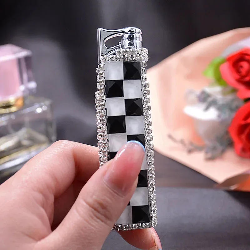Description Picture 4 of itemNew Women's Butane Lighter, Set with Diamond Creative Powder Flame Direct Charge Cool Lighter Cigarette Accessories