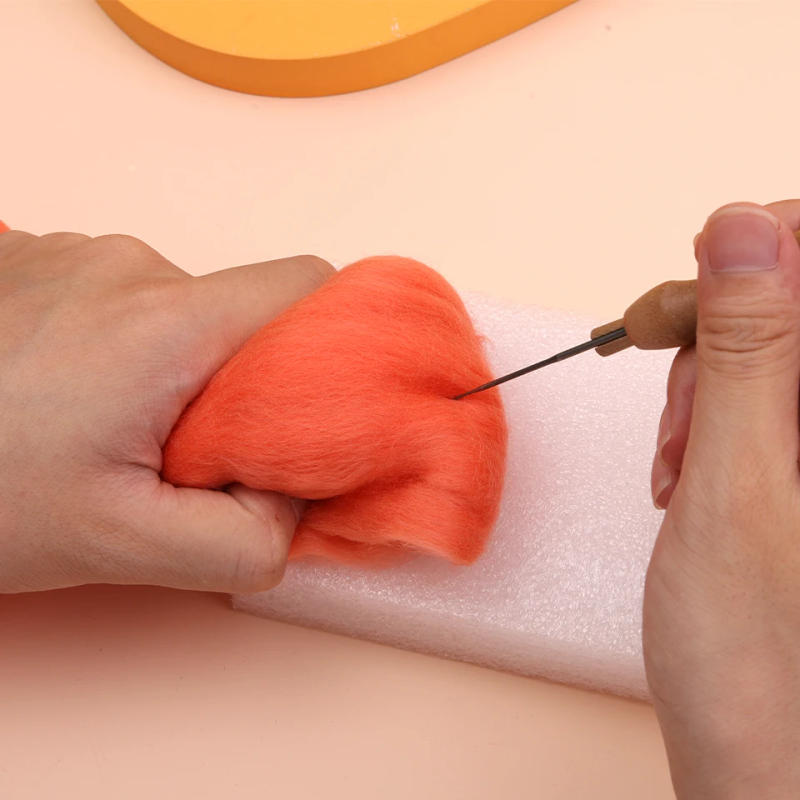 Description Picture 6 of itemIMZAY 250g Soft Wool Roving Felting Wool Fiber for Needle Felting DIY Wool Felt Materials Felting Beginner Supplies