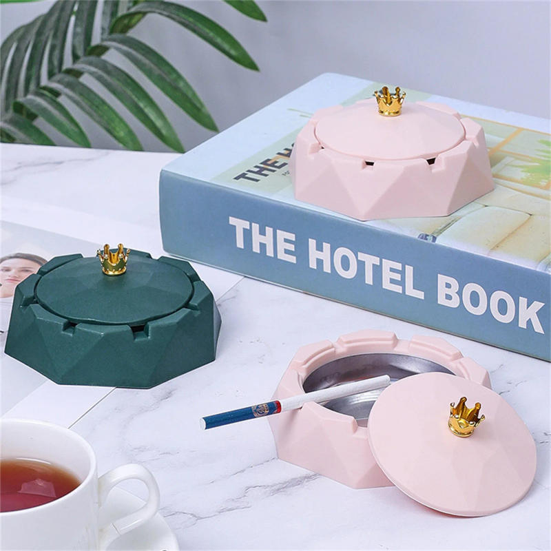 Description Picture 2 of itemNordic Minimalist Creative Ashtray With Lid Home Decor Beautify Ornaments Office Study Living Room Decoration