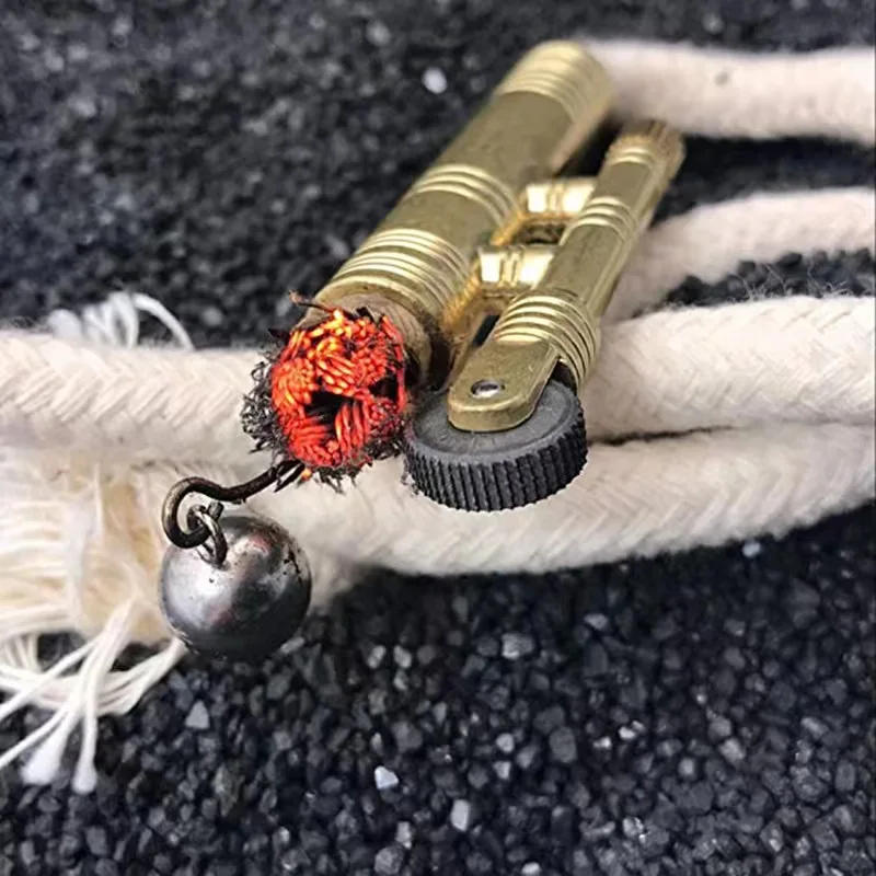 Description Picture 4 of itemPortable Metal Windproof Kerosene Match Rope Lighter Outdoor Camping Survival Retro Lighter Men's Cigarette Lighting Gadget