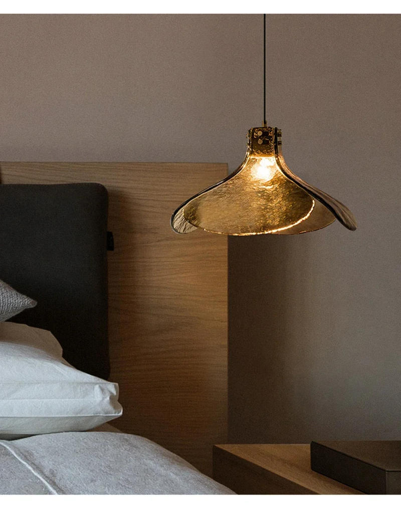 Description Picture 4 of itemLED Glass Pendant Light petal Shape bedroom Loft Retro Home Light Restaurant Bar Bedroom Coffee Book bar lamparas para techo