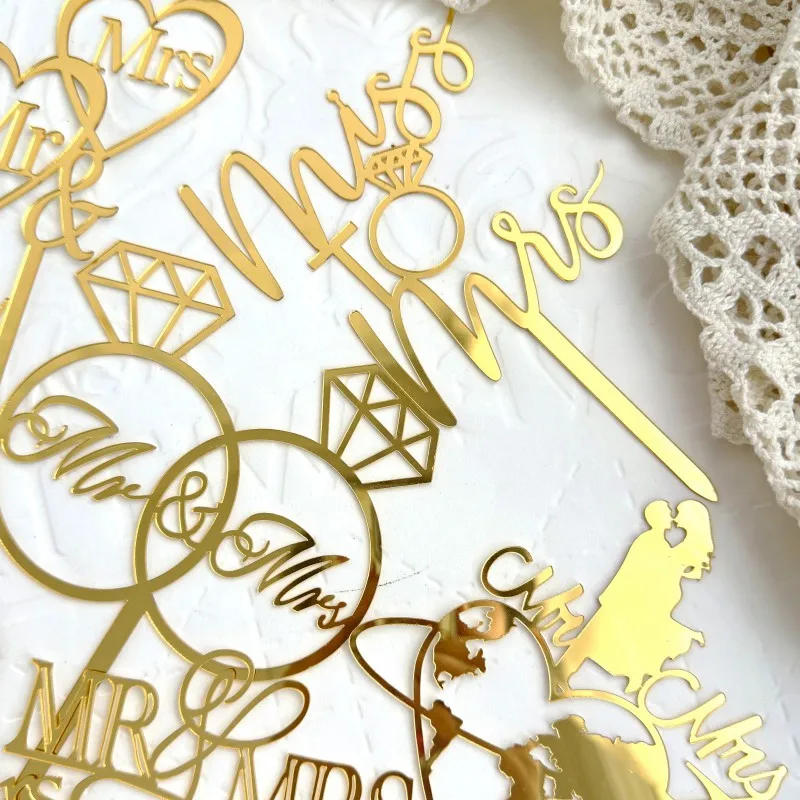 Description Picture 4 of itemGold Acrylic Mr Mrs Cake Topper Party Favors Wedding  Decorating Supplies Baking Accessories Anniversary Decorations