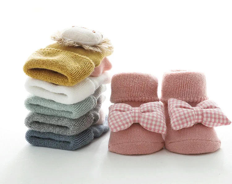 Description Picture 5 of itemAutumn Winter Baby Girls Soft Cotton Terry Floor Socks Newborn 3D Doll Cartoon Animal Bow Anti Slip Shoes for Infant Boy Clothes