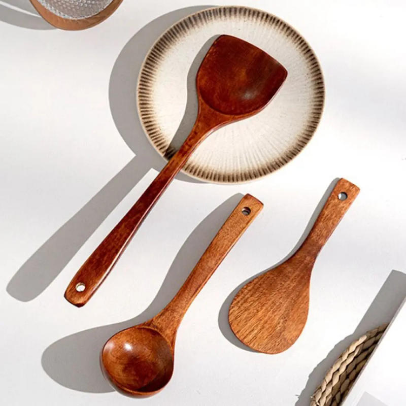 Description Picture 4 of itemTurner Natural Wood Tableware Cooking Cookware Kitchen Tool Soup Ladle Strainer Spoon Rice Scoop Cooking Utensils
