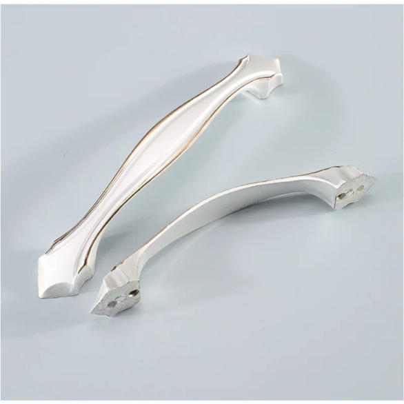 Slide f3b16784e85e41378611cdde64abfb80