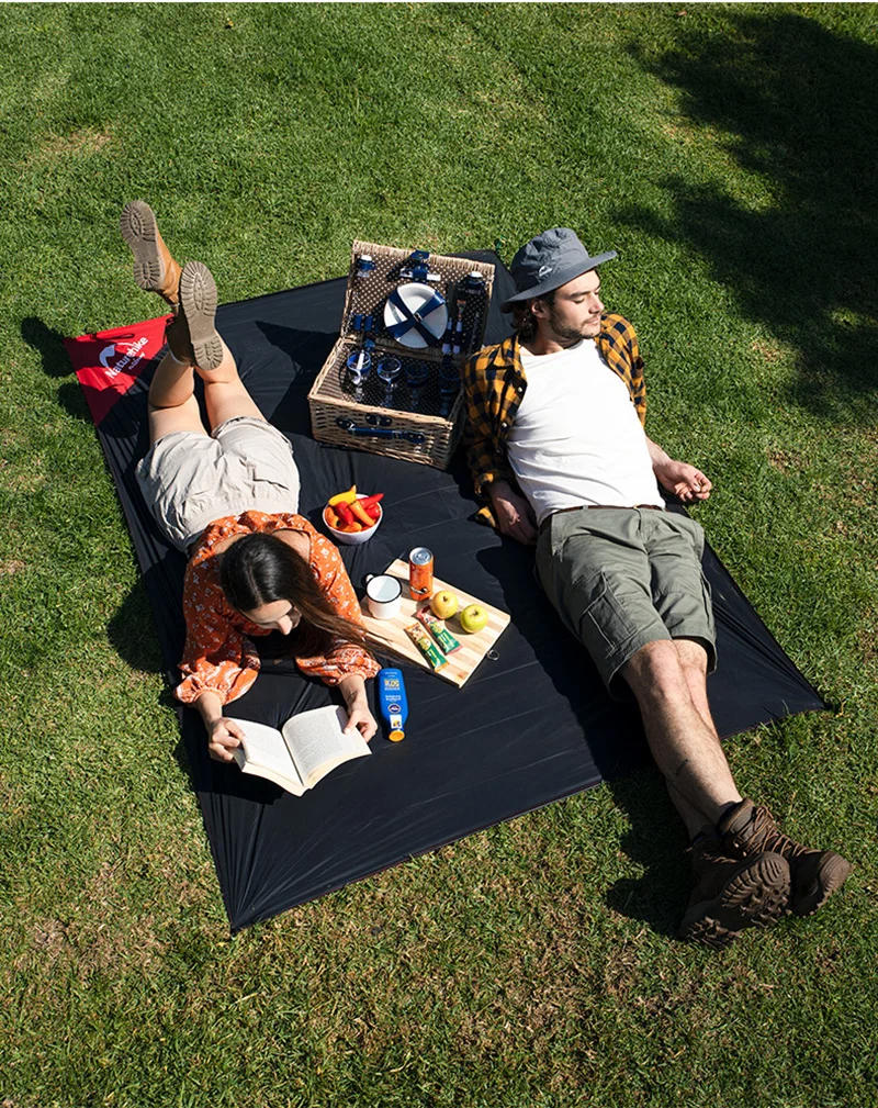 Description Picture 2 of itemNaturehike Picnic Blanket Ultralight Waterproof Pocket Shelter Folding Portable Two Size Large Beach Pad Outdoor Hiking Camp Mat