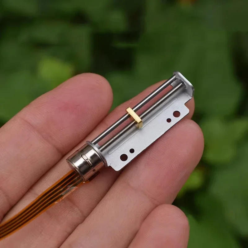 Description Picture 4 of itemMini Tiny 8MM 2-Phase 4-Wire Linear Stepper Motor Stepping Motor Precision Lead Screw Shaft Metal Slider Nut Moving Block