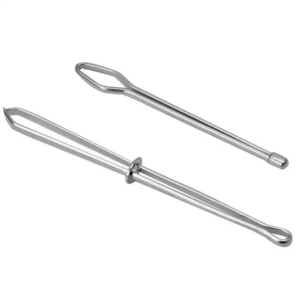 Description Picture 4 of item2 pcs Garment Clips Sewing Tools Elastic Band Punch Cross Stitch Threader Wear Elastic Clamp Threading Device New
