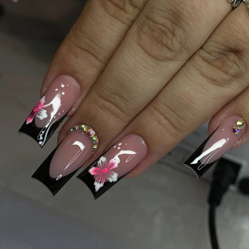 Description Picture 2 of itemBlack French Style Fake Nails Charms Pink Flower Designs Square Head Press on Nails Women Girls Detachable False Nails Tips