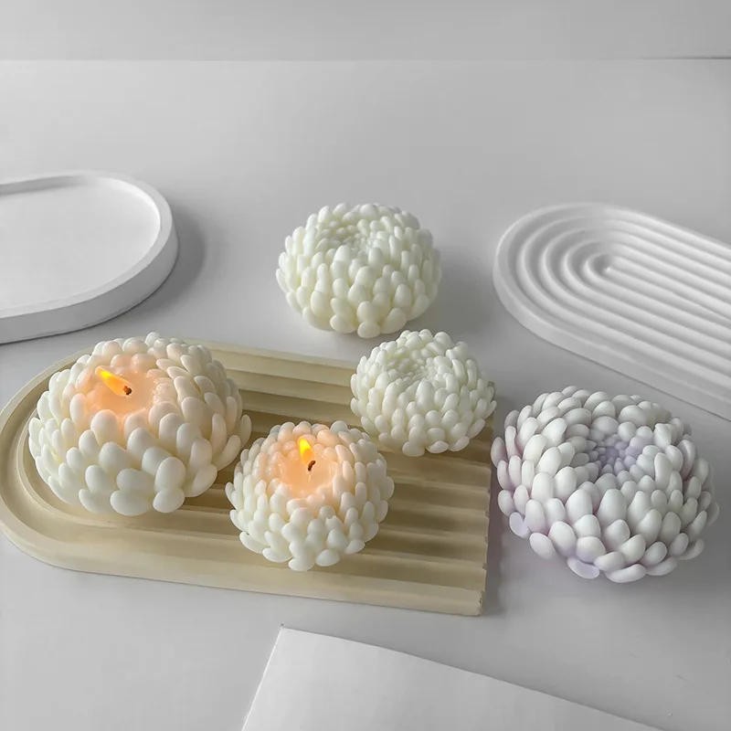 Description Picture 3 of itemDIY Daisy Flower Aroma Candle Silicone Mold Floral Handmade Soap Plaster Chrysanthemum Ornament Molds Candle Making Supplies