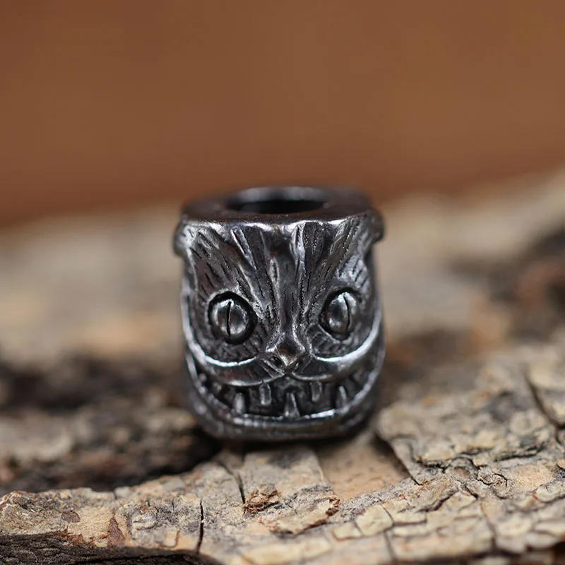 Description Picture 6 of itemCute Cat Head Sculpture Brass Knife Bead Retro DIY Paracord Bracelets Accessories Outdoor EDC Tool Umbrella Rope Lanyard Pendant