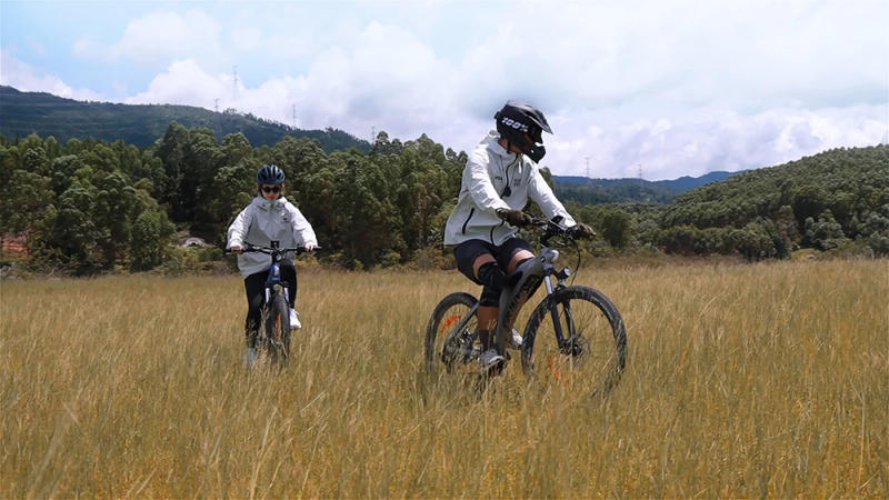 Description Picture 5 of itemHUANCI Q5 E bike 2000W motor Off-Road Electric bike 48V 20AH electric bicycle 57km/h electric bikes for adult 27.5 Inch ebikes