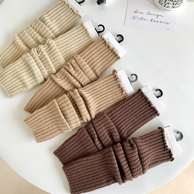 Description Picture 5 of itemLolita Long Socks White Arm Warmer Ladies Autumn Winter Crochet Socks Y2K Women Leg Warmers Knitted Warm Foot Cover Boot Cuffs