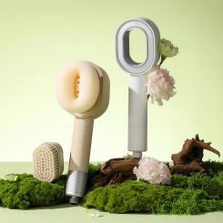Shower Head Filter Pressurized Purification Water Saving Handheld Bathroom Shower Nozzle Bath Showerhead Filtered Water