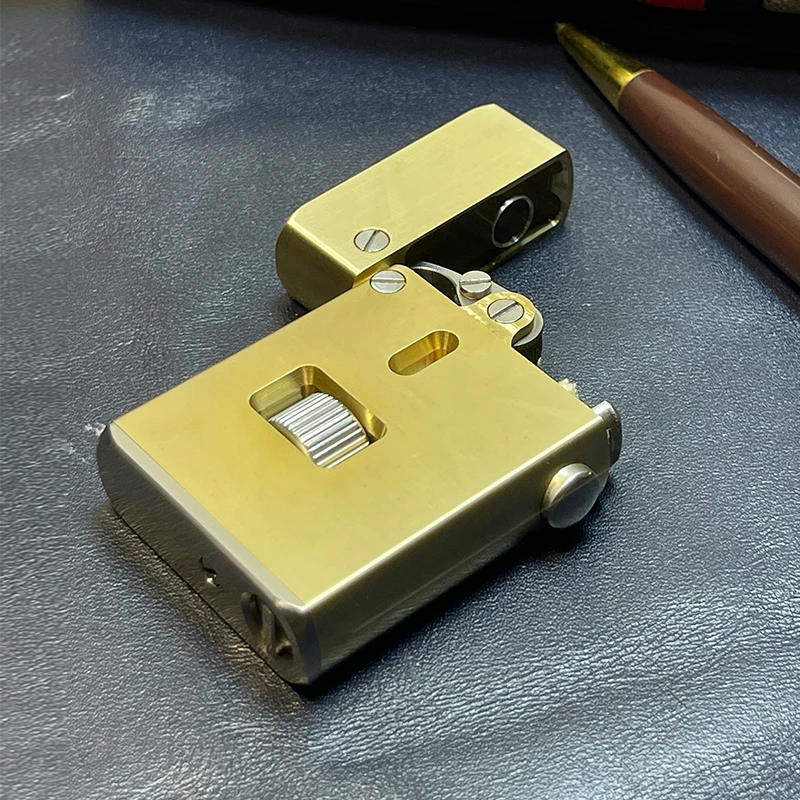 Description Picture 3 of itemNew Design Semi Automatic Ignition Kerosene Lighter One Key Ejection Flip Cap Retro Collection Lighter Gift