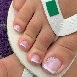 Summer Simple White French Wearable Nail Tip Art Shiny Rhinestone Toe False Nail Glue Short Flat Shape Artificial Fake Toenails