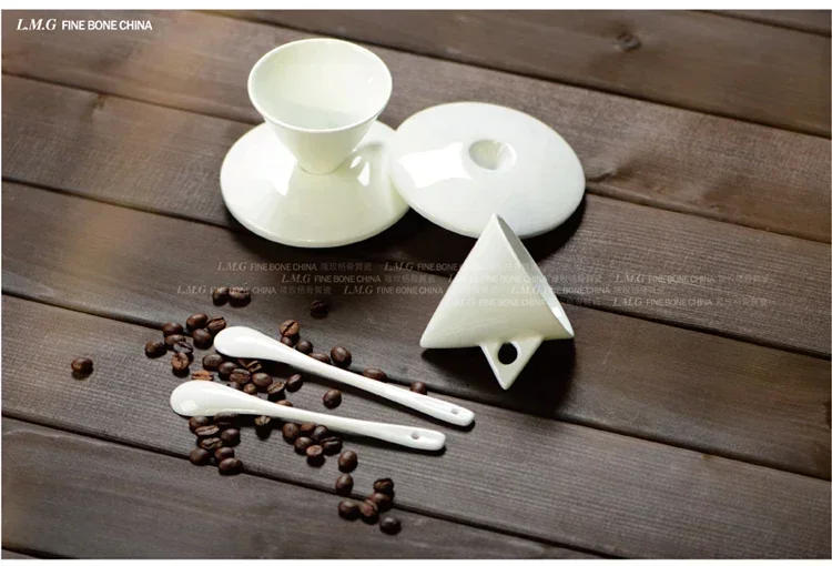 Description Picture 6 of itemNew special-shaped pure white pointed cup and saucer ceramic bone China cup couple creative coffee cup and saucer set