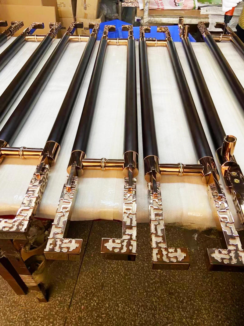 Description Picture 6 of item1500mm Rosegold Entrance Door Handle Black Solid Wood+Stainless Steel Pull Handles Available For Villa Gate Entry Doors PA-959