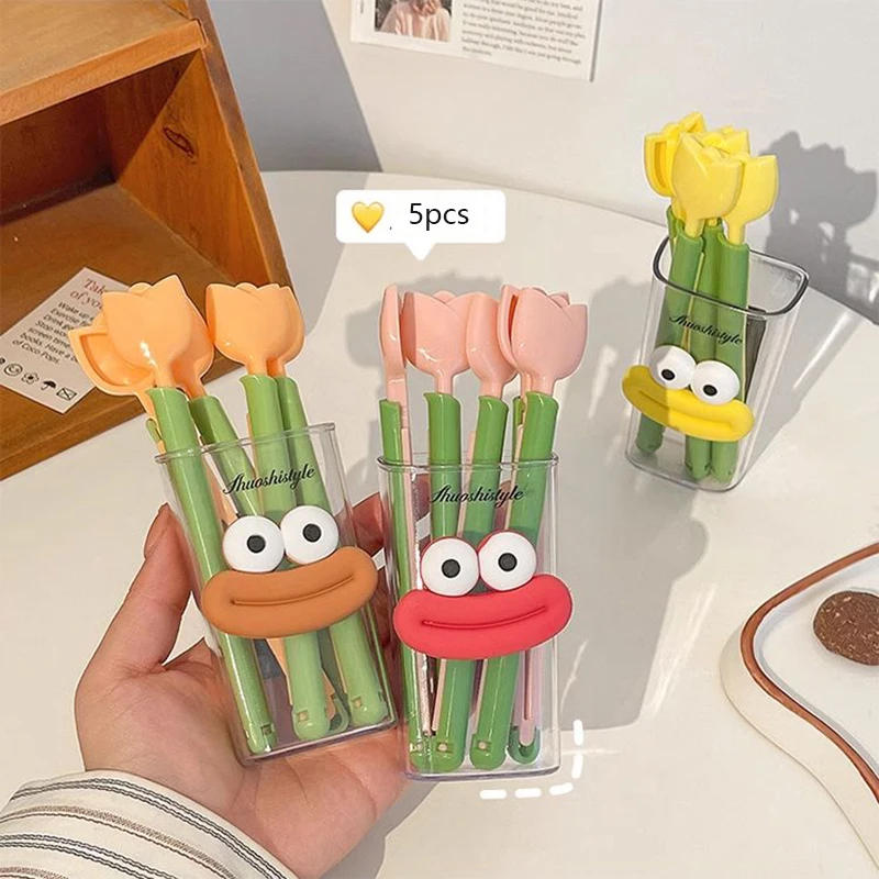 Description Picture 3 of item5 bag clips Portable food snack bags sealed clips Food preservation organizer sealed clips Kitchen storage tools