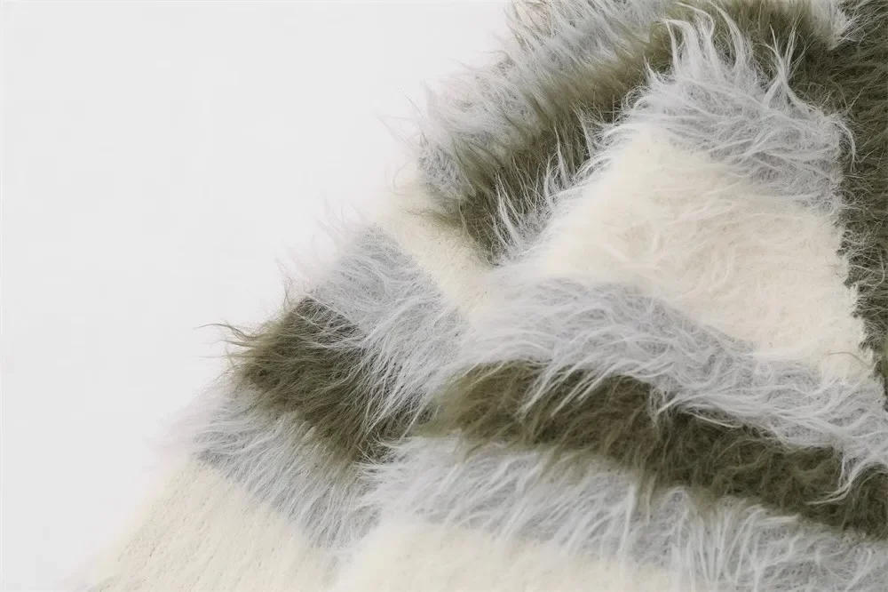 Description Picture 6 of itemStriped Plush V-neck Sweater Men's Loose Casual Brushed Knit Trendy Couple Versatile Comfortable Harajuku High Street Cardigan