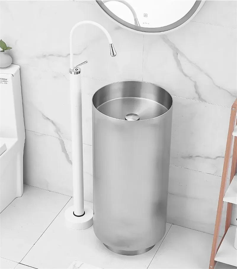 Description Picture 3 of itemGold Bathroom basin Faucet Brass Floor Standing  Bathtub  Hot and Cold Tap super long water drop design black sink tap