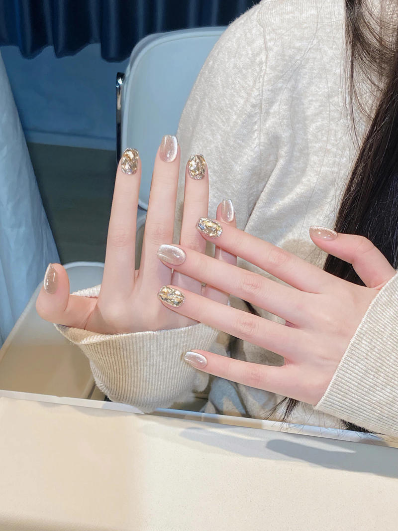 Description Picture 5 of itemSKY CLOUD 10Pcs French Milk Tea Cat Eye Colored Water Rhinestone False Nails Wear Nail Art Vitality Girl Fake Nails Nail Patch 