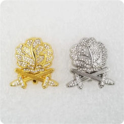 TOP quality German Medal Oak Leaf double Swords Diamonds Knights badge brooch