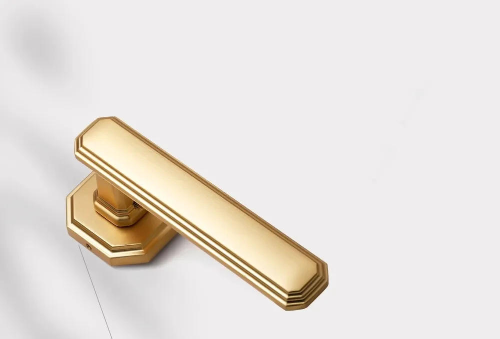 Description Picture 4 of itemGolden Bedroom Door Lock Double Handle Magnetic Lock Body Set Chinese Zinc Alloy Split Silent Security Door Lock with Key