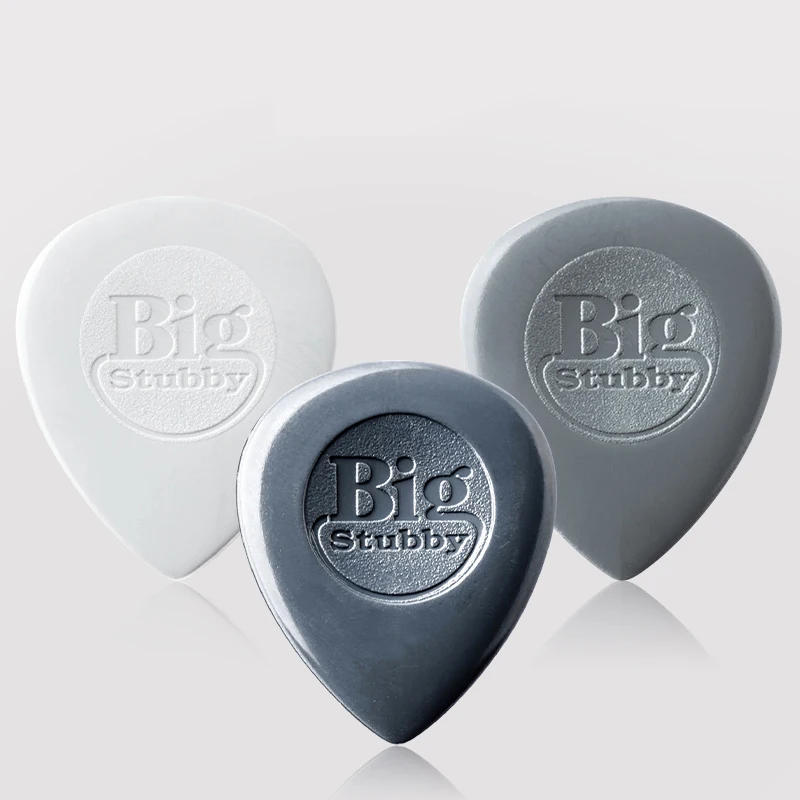 Description Picture 4 of itemGuitar pick. Nylon stubby series non-slip pick. The pointed version is suitable for quick strumming. The thickness is 1/2/3.00mm